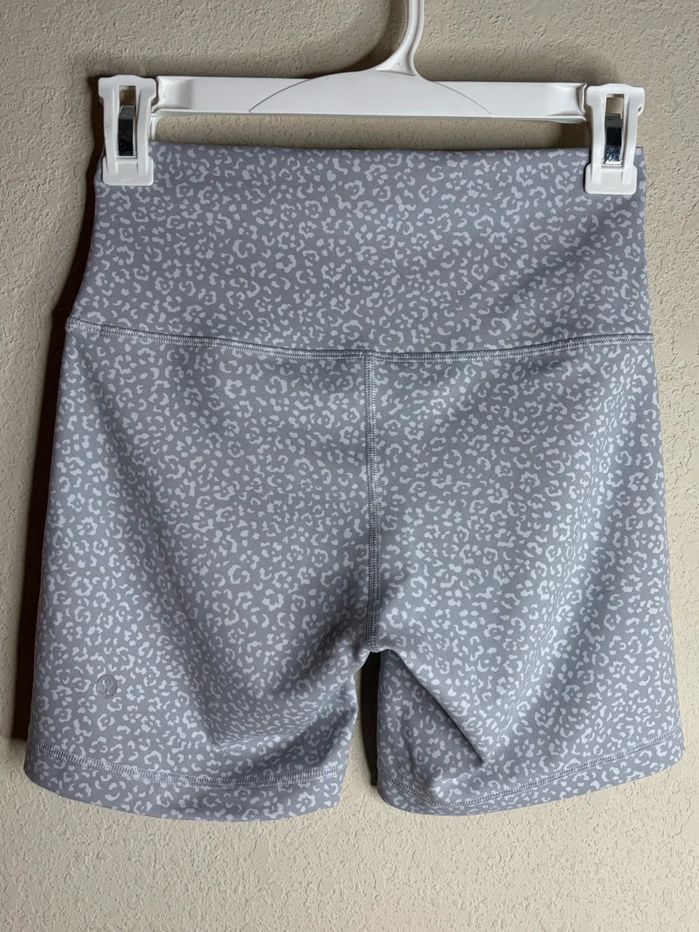 Lululemon Wunder Train High-Rise Short 6